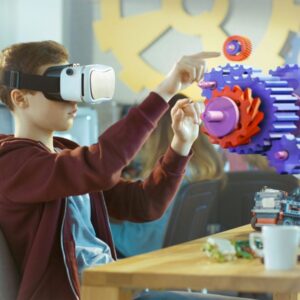 Virtual Reality (VR) and Augmented Reality (AR): Immersive Learning Environments.